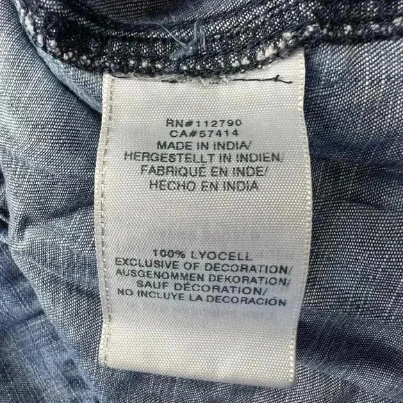 True Religion Distressed/Bleached Jean Button Down S - Picture 4 of 4